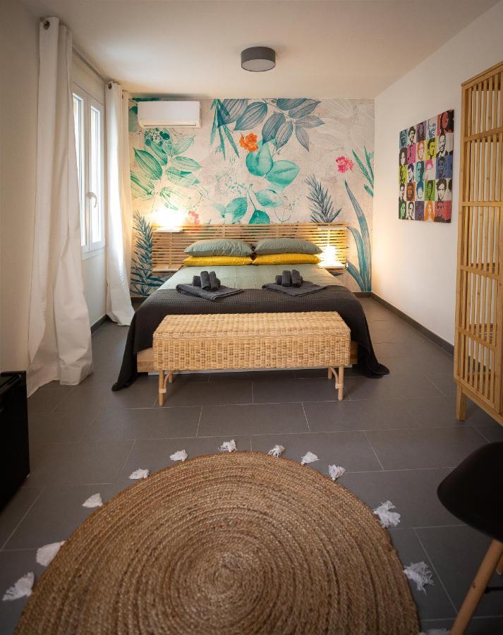 Via Calefati Land Apartment Бари Екстериор снимка