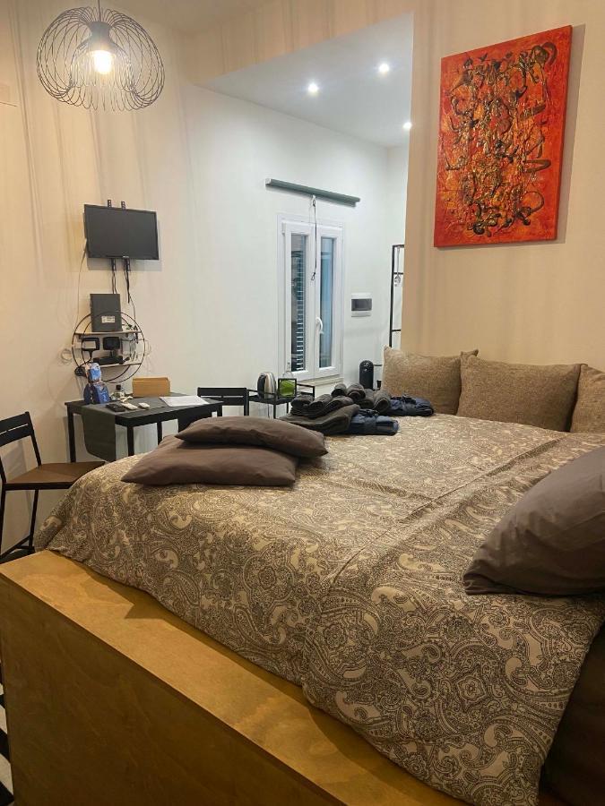 Via Calefati Land Apartment Бари Екстериор снимка