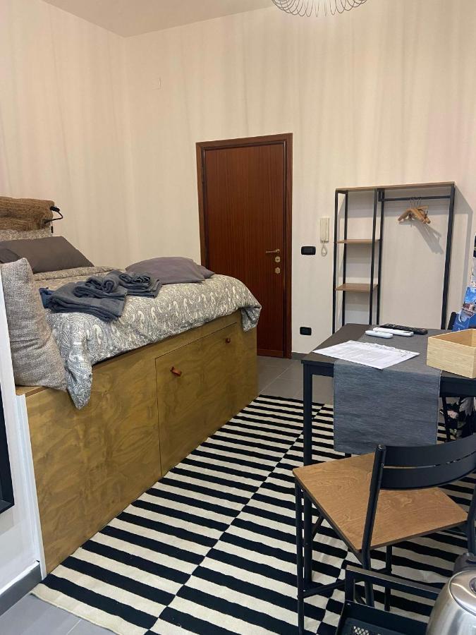 Via Calefati Land Apartment Бари Екстериор снимка